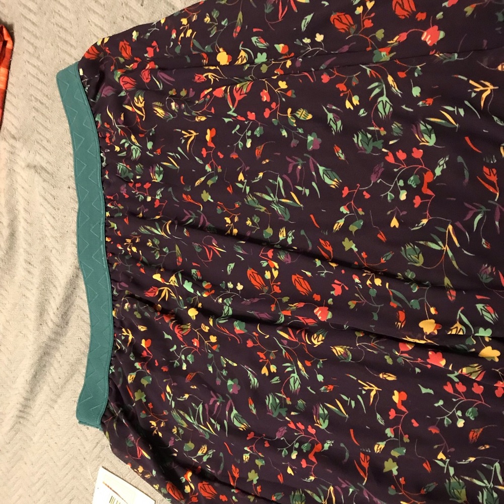 NWT LuLaRoe Lola Skirt